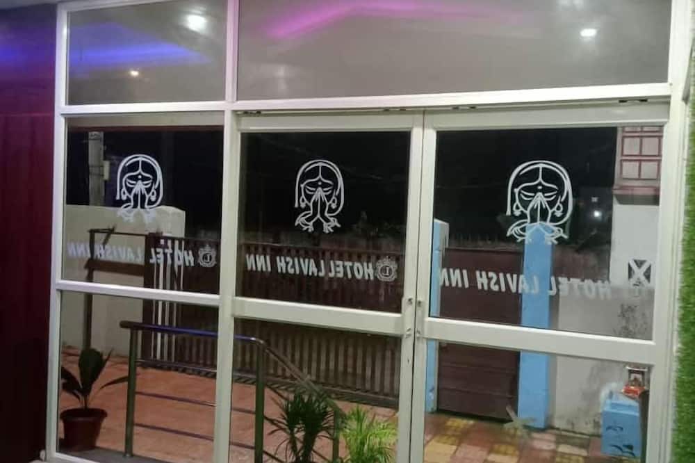 Hotel Lavish Inn