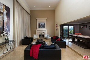 Fireplace - Casa del Sol in the Hollywood Hills-Views, Pool, Best Location!  (Los Angeles)