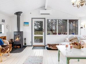 Tv och eldstad