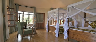 Lake George View Golf Resort