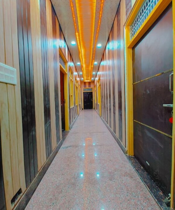 Exterior - Goroomgo Namo Ayodhya Ji Palace (Faizabad)