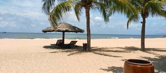 Luxury 3-Bedrooms Pool villa SANCYUARY HO TRAM resort,Cooking,BBQ & Pets allowed