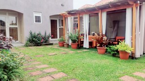 Unclassified image, 5 of 29, button - Njojo Guesthouse (Entebbe)