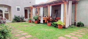 Bagian depan properti