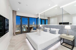 2 Schlafzimmer, Schreibtisch, Bügeleisen/Bügelbrett, WLAN