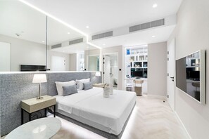 2 Schlafzimmer, Schreibtisch, Bügeleisen/Bügelbrett, WLAN