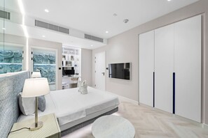 2 عدّة غرف نوم ومكتب ومكواة/لوح كي وواي فاي