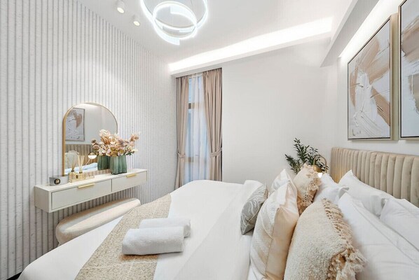 3 makuuhuonetta, silitysrauta/-lauta, Wi-Fi, vuodevaatteet