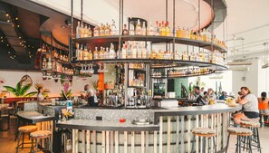 Bar (en la propiedad)