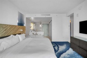 1 bedroom, desk, iron/ironing board, WiFi - 1BR Hidden Gem perfect for tropical vacations (Fort Lauderdale)
