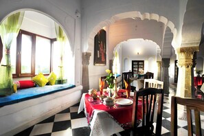 Restaurant - Fort Barli - A 16th Century Castle (Bhinai)