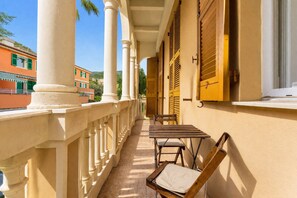 Apartment, Balcony, City View | Balcony - Casa con Accesso Privato al Mare Parcheggio Bogliasco (Bogliasco)