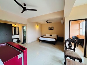 Chambre Junior, 1 très grand lit | Salle de bain