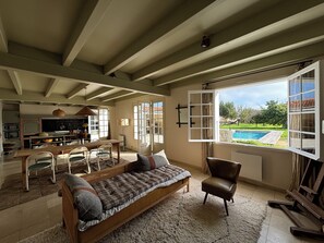 TV connectée, cheminée