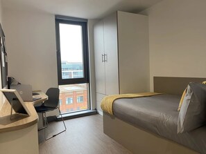 Cortinas opacas y wifi gratis