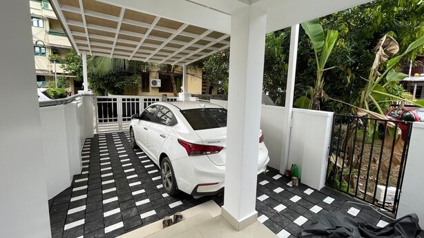 House | Property grounds
