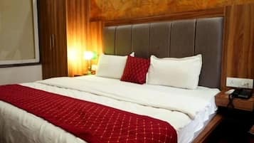 Comfort Double Room, Balcony, Valley View | Laptop workspace, soundproofing, free WiFi