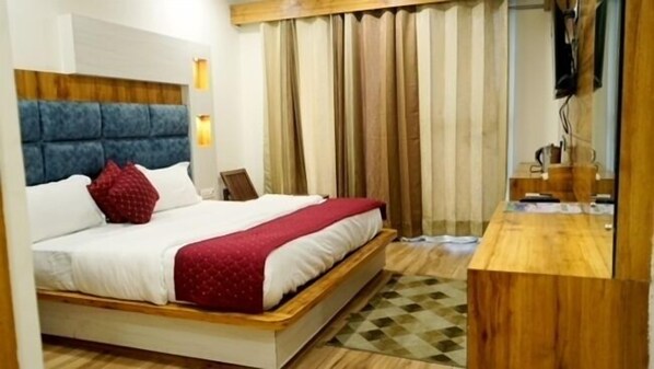 Laptop workspace, soundproofing, free WiFi - Exotica Heights by Uno Hotels & Resorts (Dharamshala)