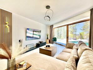 Fernseher, Kamin, Videospiele