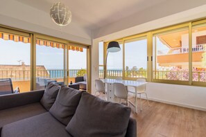 TV - Villa Marina - Teleworking, relax and sea views (Santa Pola)