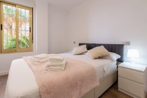 2 Schlafzimmer, Bügeleisen/Bügelbrett, kostenloses WLAN, Bettwäsche