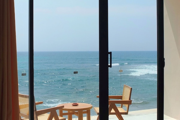 In-room safe, blackout drapes, free WiFi, bed sheets