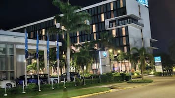 Apartment, 2 Bedrooms, Accessible, Balcony | Exterior