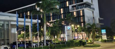 Apartment, 2 Bedrooms, Accessible, Balcony | Exterior