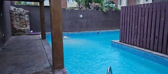 "golden Triangle" Kingston Jamaica, West Indies