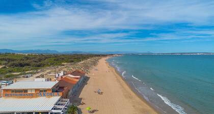 Oasis La Marina: Your oasis of peace by the sea!
