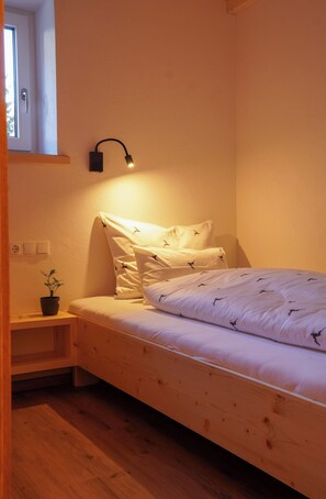 2 bedrooms, travel crib, WiFi, bed sheets