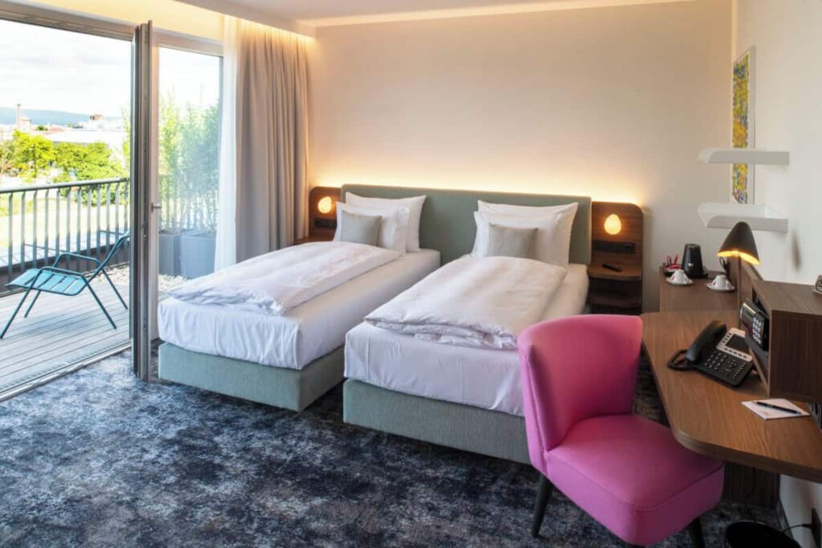 Executive Double or Twin Room, Mountain View | Minibar, in-room safe, desk, laptop workspace