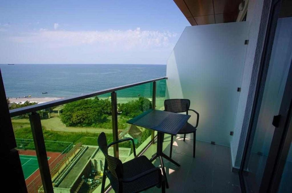 4 Star Hotels