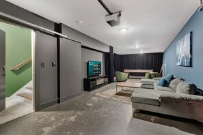 Fernseher, Arbeitsbereiche