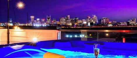 Bañera de hidromasaje exterior