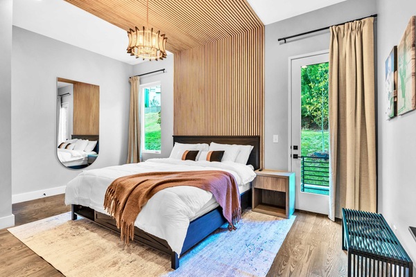 4 makuuhuonetta, työpöytä, silitysrauta/-lauta, Wi-Fi