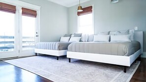 4 室のベッドルーム、デスク、アイロン / アイロン台、WiFi