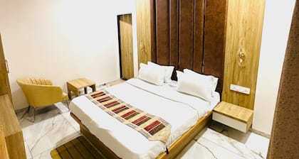 Hotel Kings Residency