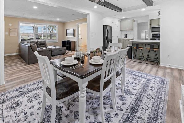 Interior - 6BR Family Home by Grand Park (Westfield)