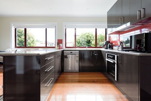 Spacious 3-Bed, Mins from City Centre