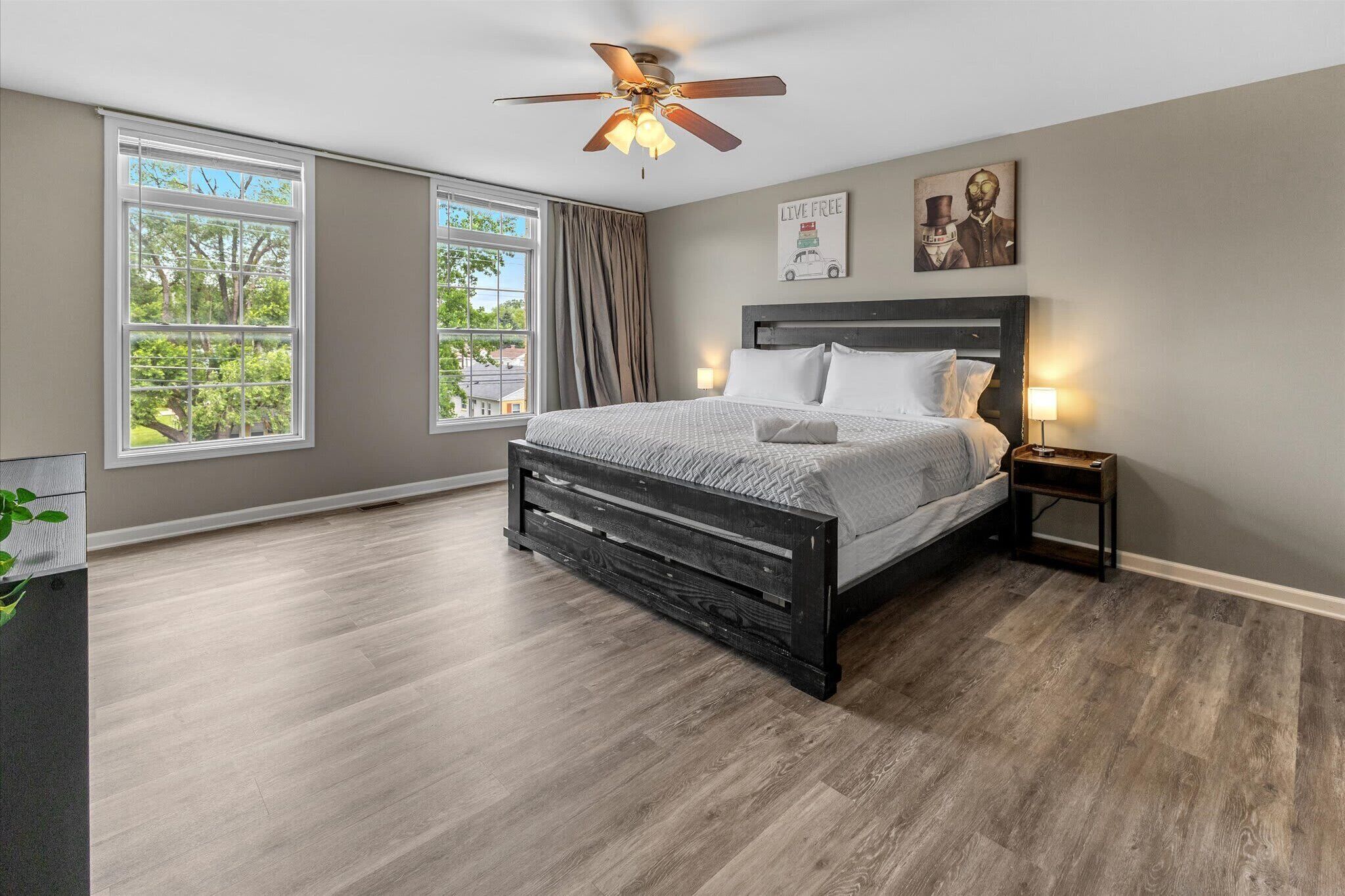 3 soverom, strykejern/-brett, wi-fi og sengetøy