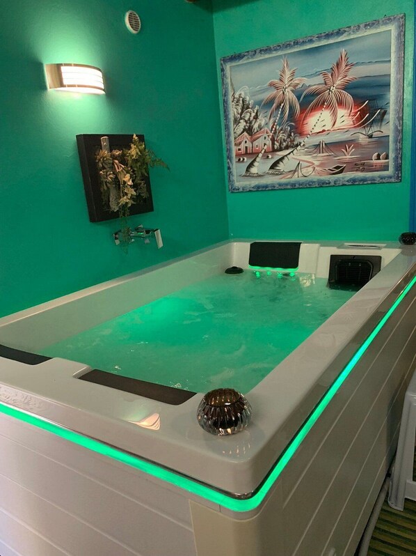 Free toiletries, hair dryer, towels, soap