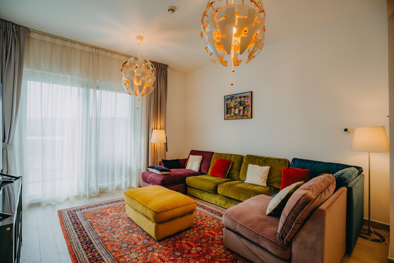 Una Smart TV, un reproductor estéreo