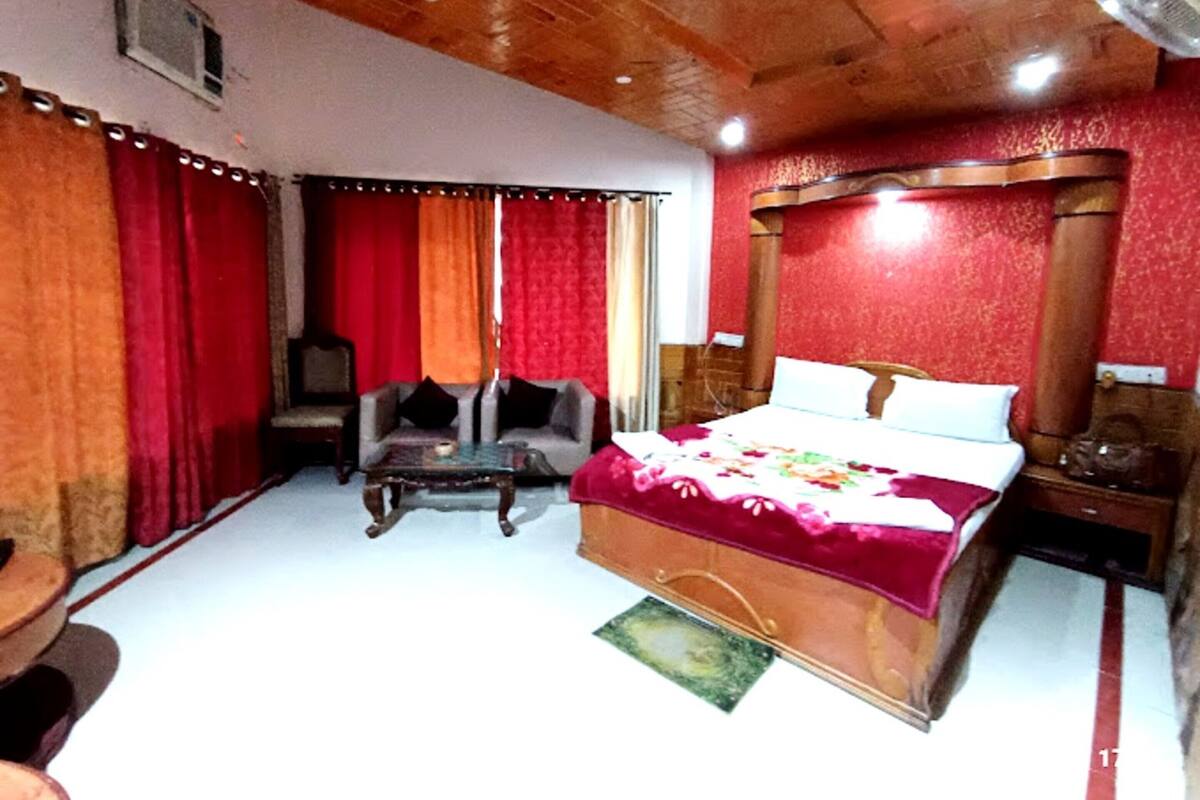 Deluxe Room, City View | Wi-fi percuma, cadar katil