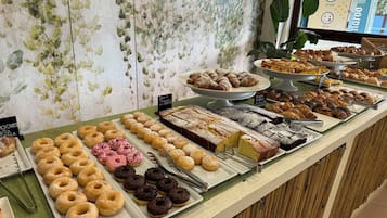 Tägliches inbegriffenes Frühstücksbuffet