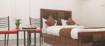 Hotel Shiv
