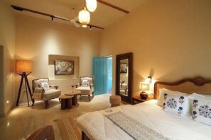 Free WiFi - The Bodhi 5 Bedroom LuxuryApartment Central Jaipur (Jaipur)