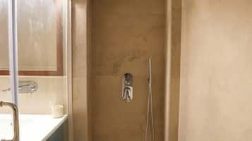 Shower, towels
