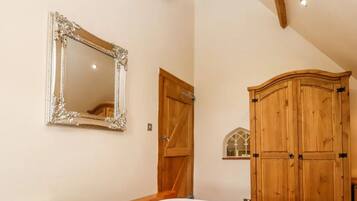 2 chambres, fer et planche Ă repasser, Wi-Fi, draps fournis