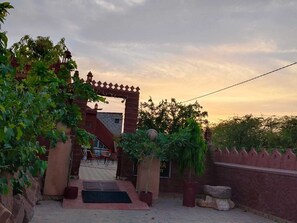 Fachada de la propiedad